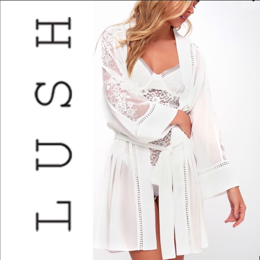 LUSH - Morning light lace sheer robe
